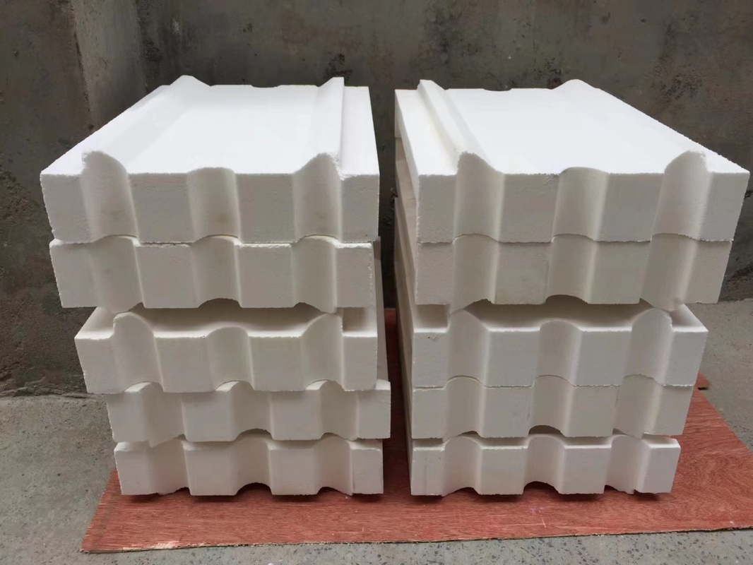 Hohe Reinheit 99% hohe Aluminiumoxidziegel für Raffinationsöfen in der petrochemischen Industrie