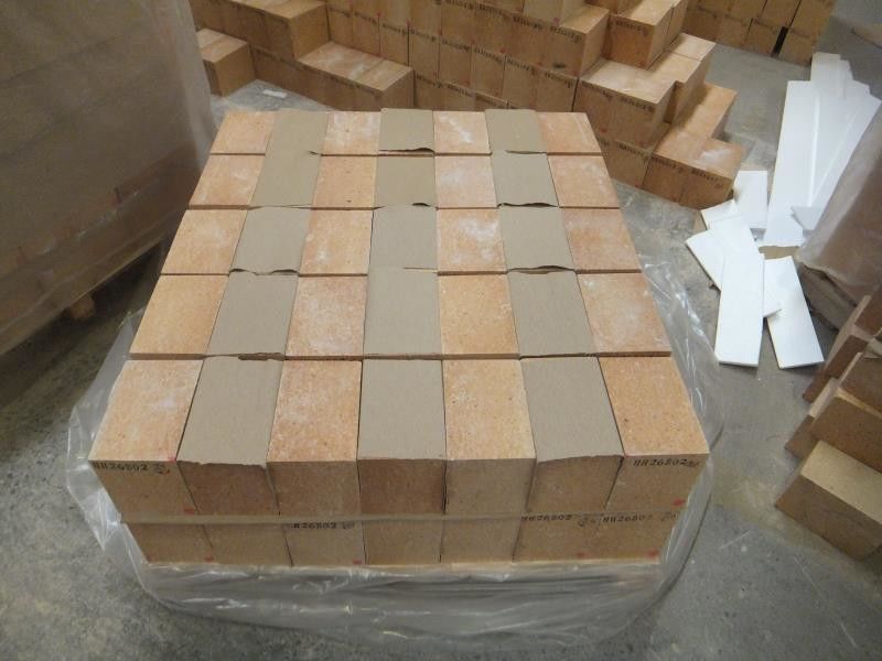 70% hoher Aluminandalusit Mullite Ziegel verwendet für den Brenner des heißen Hochofen